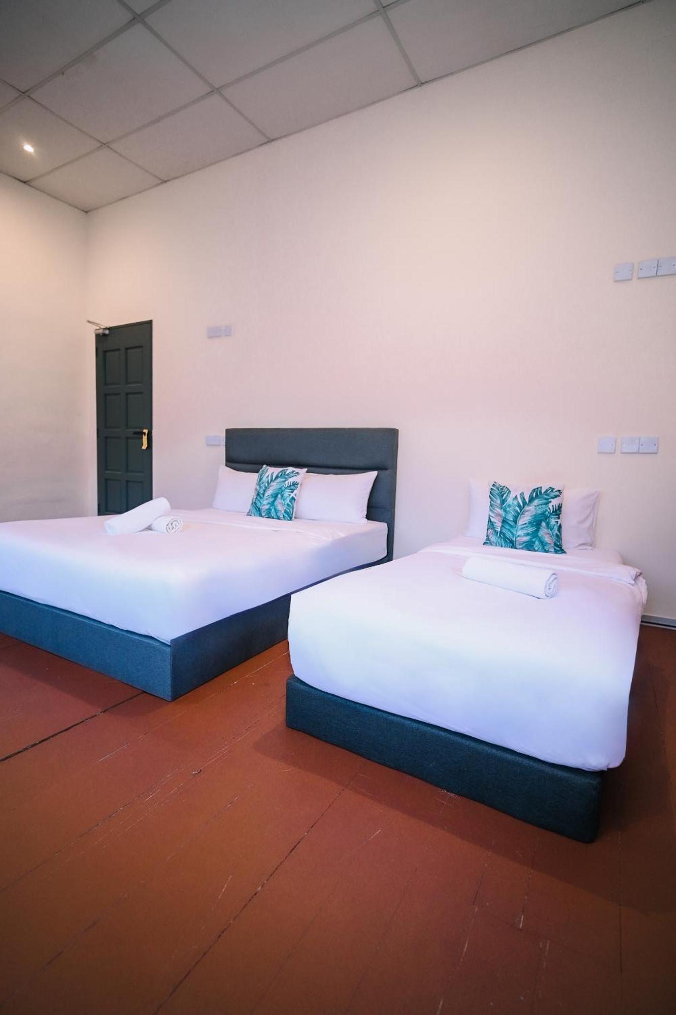 Hotel Swing & Pillows - 75 Chulia St, Penang *