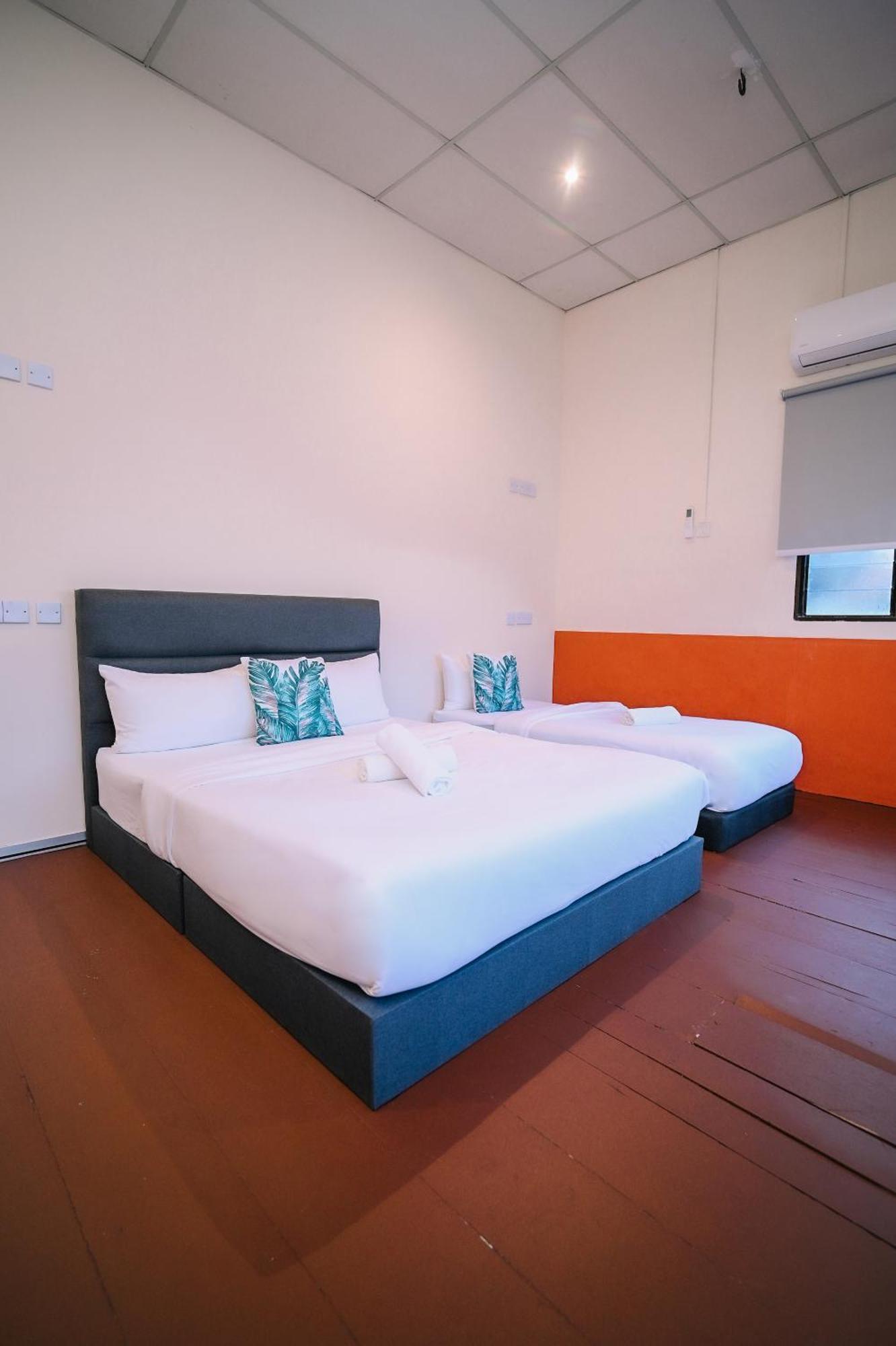 Hotel Swing & Pillows - 75 Chulia St, Penang