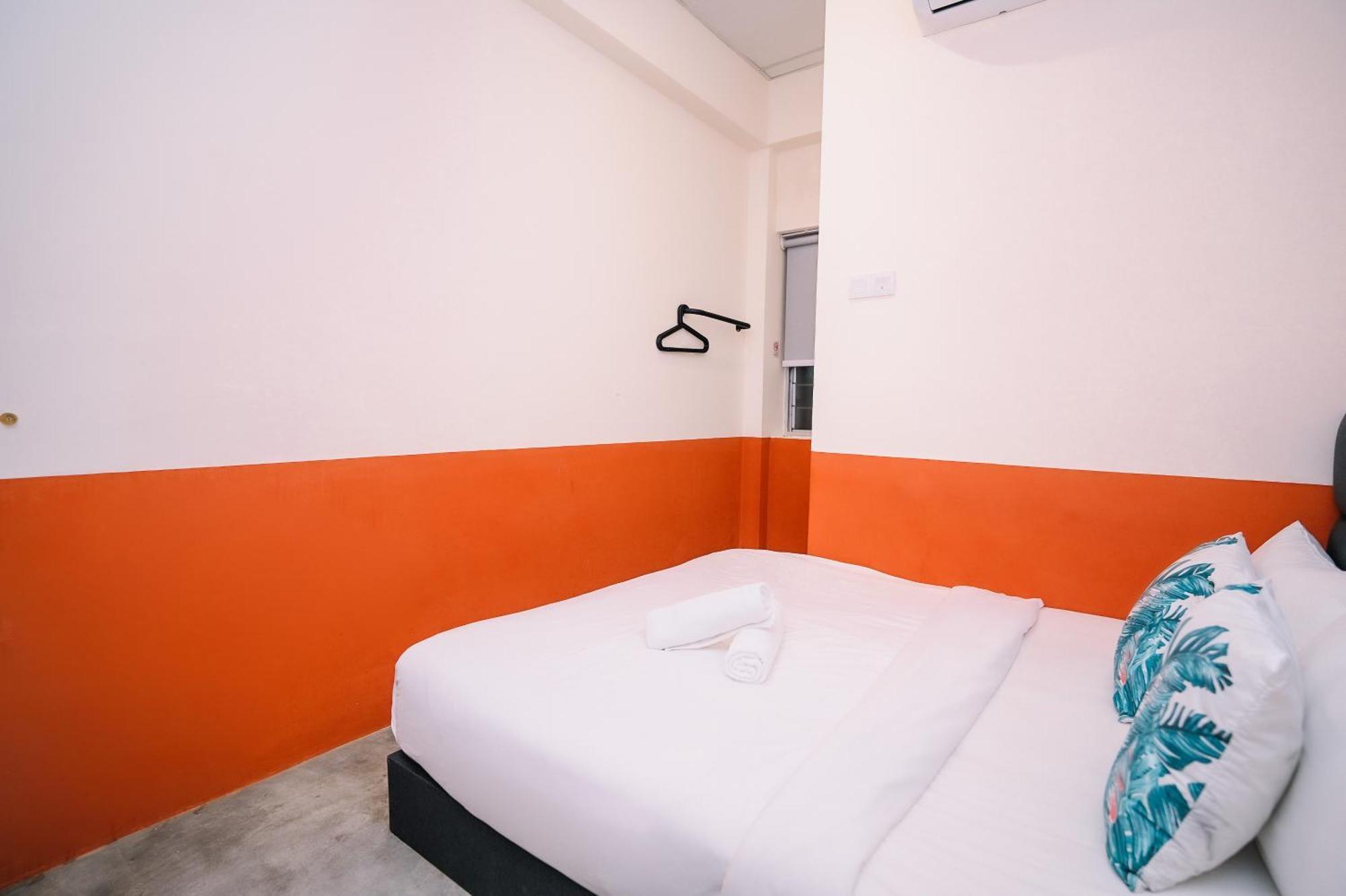 Swing & Pillows - 75 Chulia St, Penang *